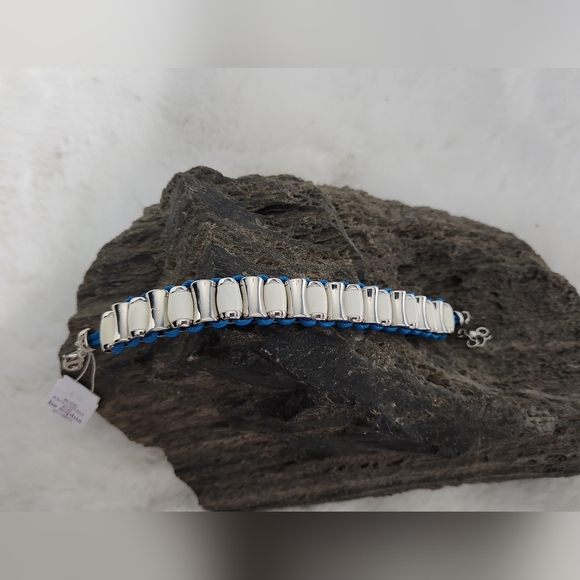 NWT Lia Sophia "Entwine" White Blue and Silver Bracelet - Picture 3 of 3